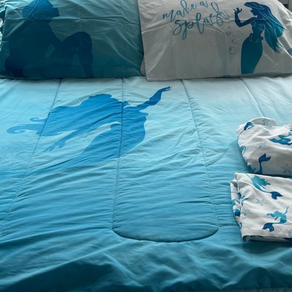 Jay Franco Disney The Little Mermaid Bedding Set - Picture 6 of 9